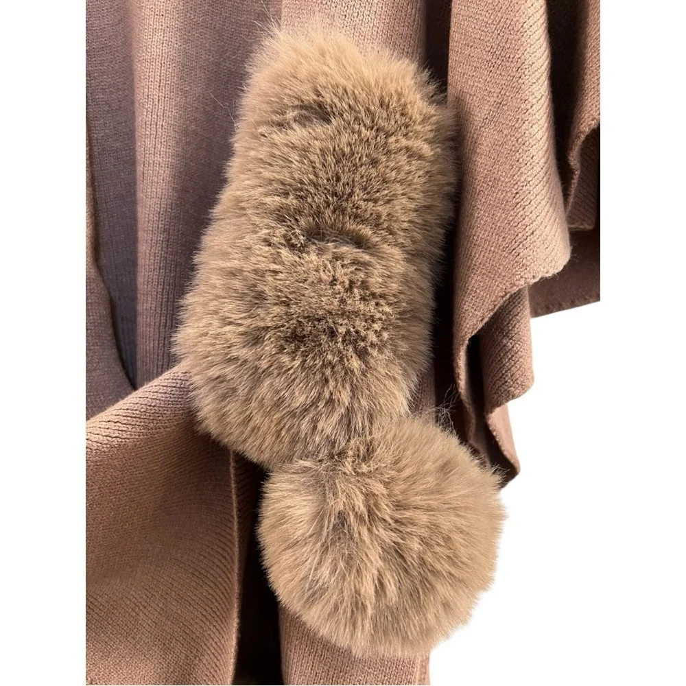 Knit Faux Fur Keyhole  Pom Pom Edge Scarf Wrap Shawl dh.